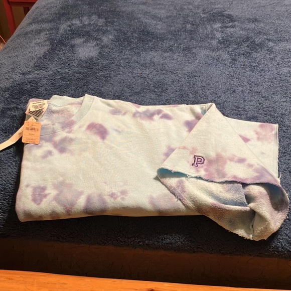 Pink Cropped Tie Dye Sweatshirt Short Sleeve with Raw Edges. - Picture 2 of 3